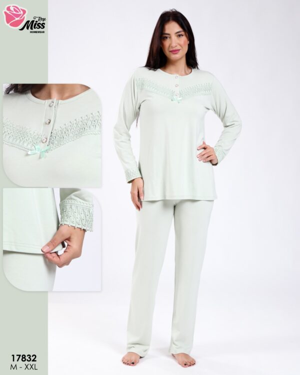 Elegant 2-Piece Set – Luxurious & Comfortable 17832
